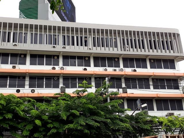 รหัส: 00478 ต้องการให้เช่า สำนักงาน อาคารศรีสุข น่าอยู่มาก
