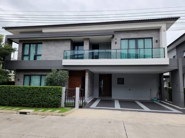 บ้านเดี่ยว Thecity บางนา 5 ห้องนอน 5 ห้องน้ำ บ้านขนาดใหญ่ ใกล้ห้างMega บางนา