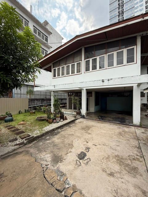 P1812 ให้เช่าบ้านเดี่ยว ย่านรามคำแหง ใกล้แยกลำสาลี เหมาะอยู่อาศัย โฮมออฟฟิศ
