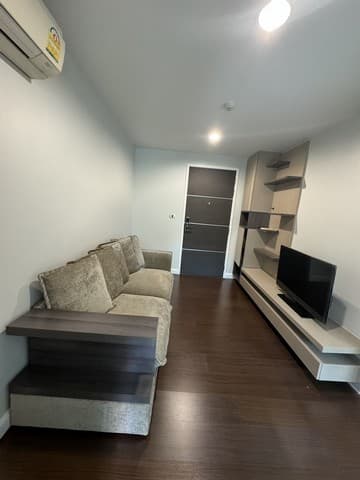 The Crest Sukhumvit 49 safe nice clean 4th floor BTS Thonglor