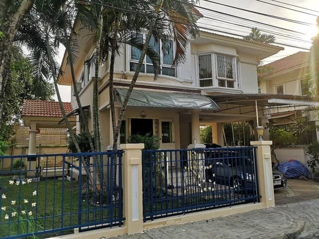 ให้เช่าบ้านเดี่ยว2ชั้น 60 ตร.ว.3ห้องนอน ย่านลาดกระบัง เพอร์เฟค พาร์ค, เคหะร่มเกล้า 64