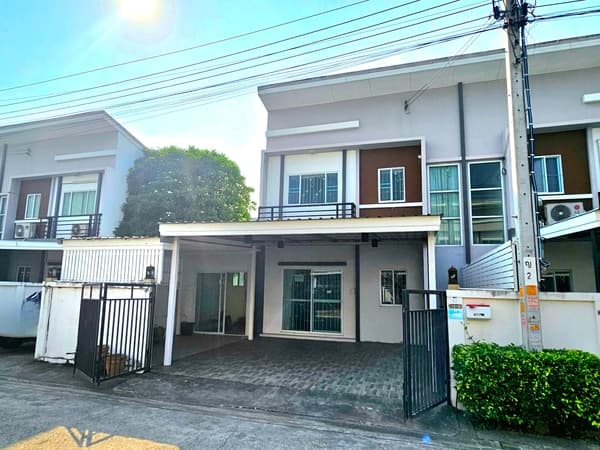 ขายทาวน์โฮมหลังริม 34.3 ตร.ว. ไลโอ รัตนาธิเบศร์ – เวสต์เกต 4 ห้องนอน | 2 ห้องน้ำ | 2 ที่จอดรถ | ต่อเติมรอบบ้าน