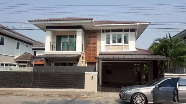 บ้านเดี่ยว 2 ชั้น เฟอร์นิเจอร์ครบ พร้อมเข้าอยู่ เป็นส่วนตัว ดอยสะเก็ด