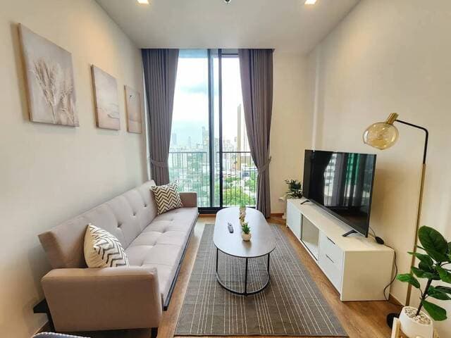 Noble BE33 Condo 2 bedrooms for rent near BTS Phrom Phong