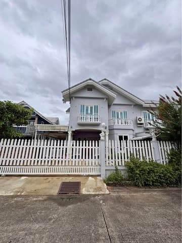 ให้เช่าบ้าน ใกล้โรงเรียนบางกอกพัฒนา และ เซ็นทรัลบางนา ซอยลาวาล46 สุขุมวิท105 ในโครงการ ศรีพงษ์ 3 ใกล้ MRT ศรีลาซาล, ลาซาล อเวนิว