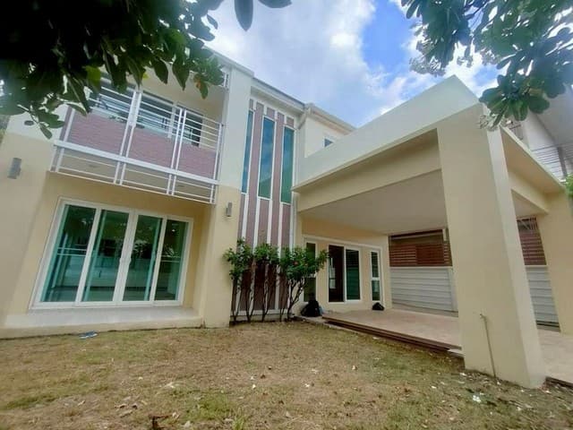 บ้านเดี่ยว 2 ชั้น หลังใหญ่ ไม่เคยเข้าอยู่ บรรยากาศร่มรื่น อ.เมือง