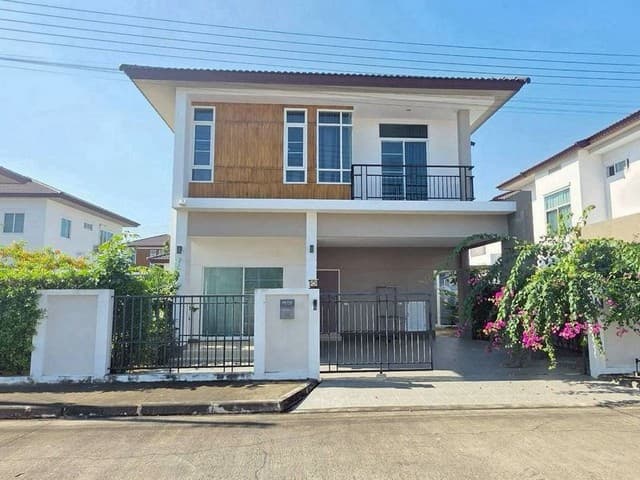 บ้าน 2 ชั้น สวยสภาพใหม่ พร้อมอยู่ทันที ทำเลพรีเมียม สันกำแพง