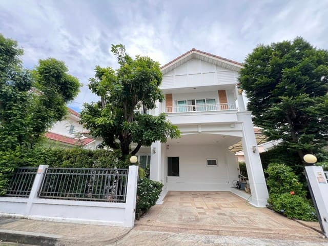 ให้เช่าบ้านเดี่ยวพื้นที่ใช้สอย 200 ตรม. 3 ห้องนอน 3 ห้องน้ำ หมู่บ้านเพอร์เฟคเพลส สุขุมวิท77 ใกล้สนามบินสุวรรณภูมิ