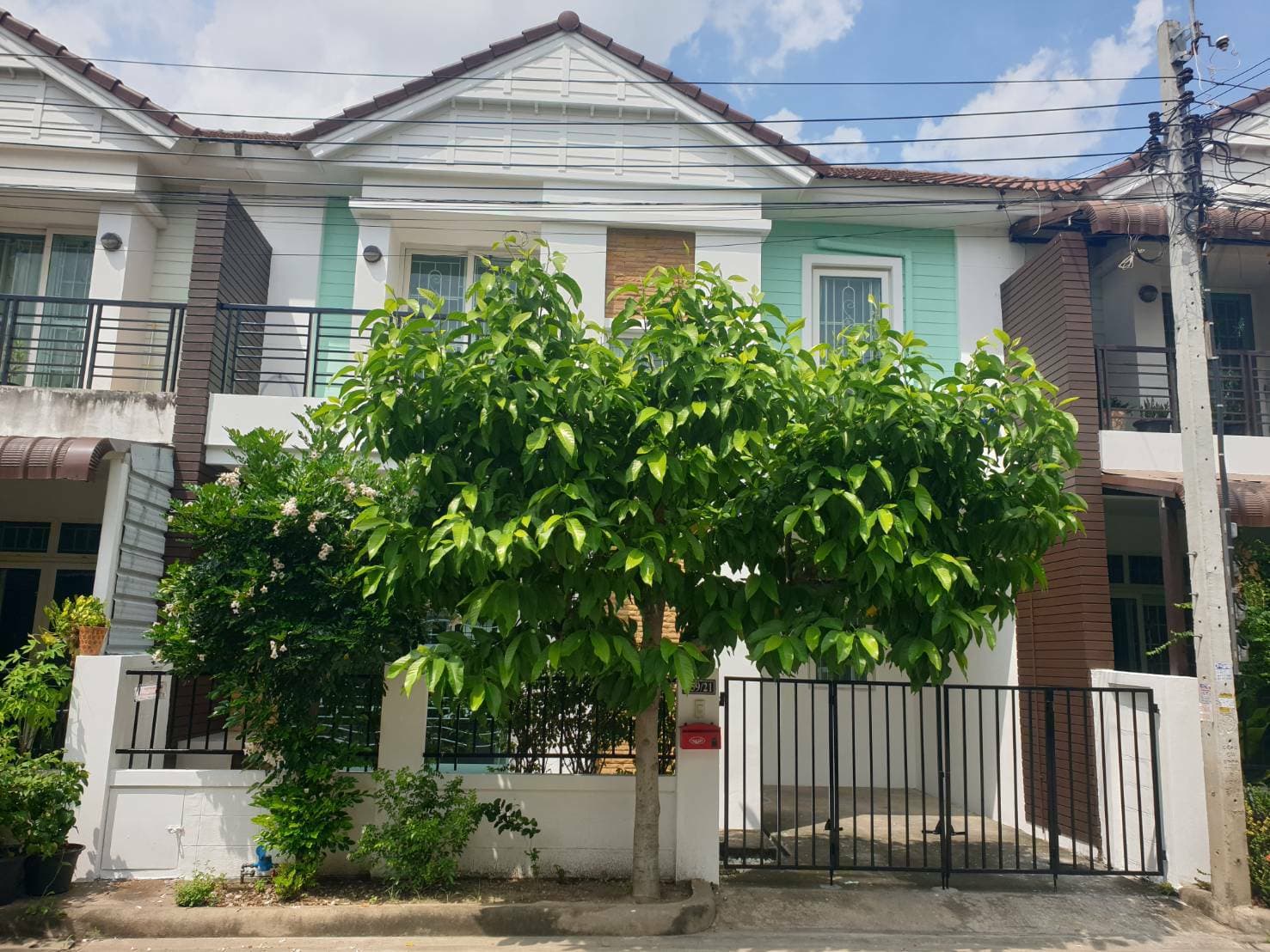 เจ้าของขายเอง ทาวน์เฮ้าส์ใหม่ ใกล้รถไฟฟ้า ใกล้ห้าง ทำเลบางใหญ่ บางบัวทอง นนทบุรี