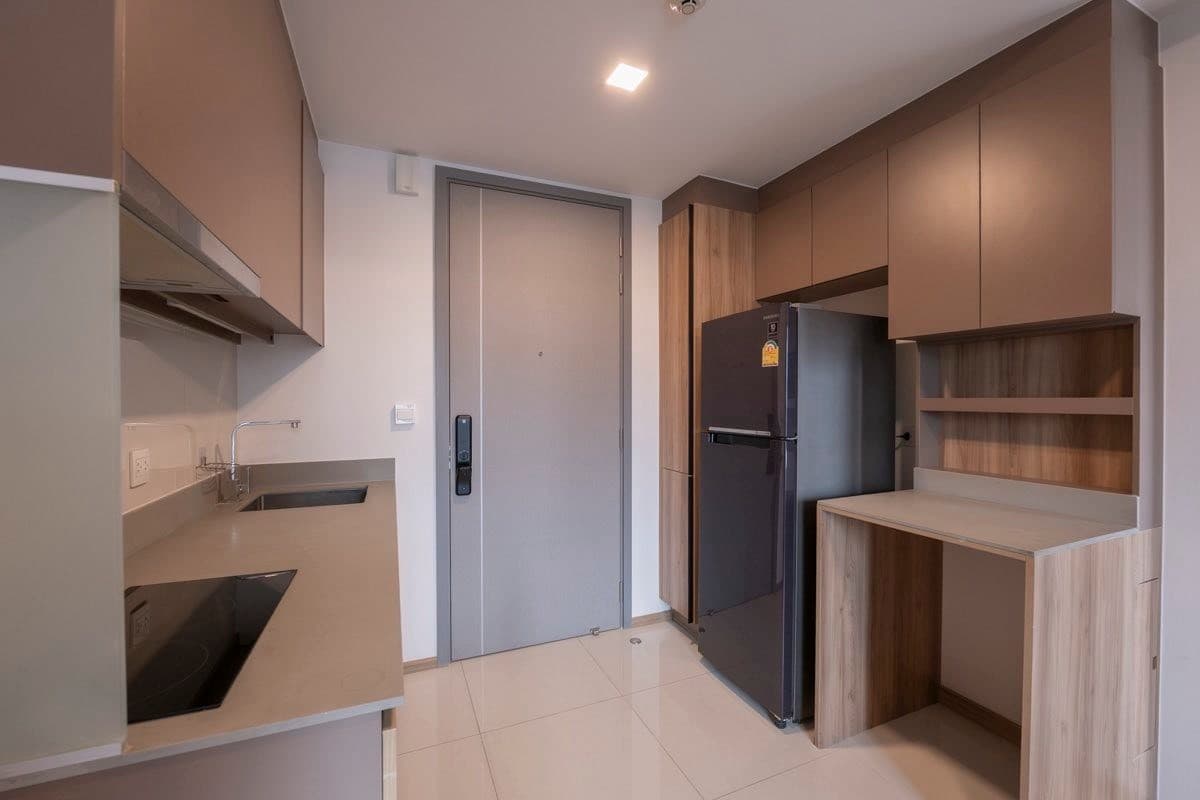 Taka Haus Ekamai Comfortable Convenient Safe 7th Floor BTS Ekkamai