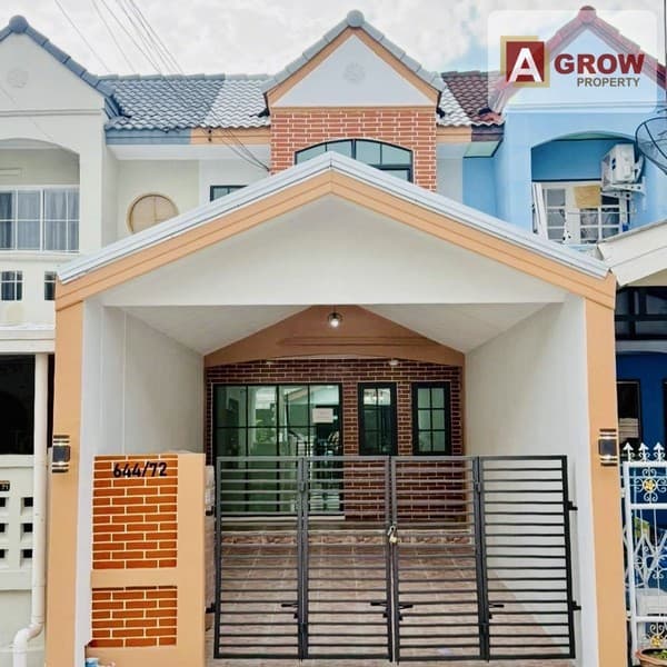 หมู่บ้านนวกานต์ ซอยเสรีไทย 43 แยก 3 บ้านสวย ทำเลดี เฟอร์นิเจอร์ครบ พร้อมเข้าอยู่