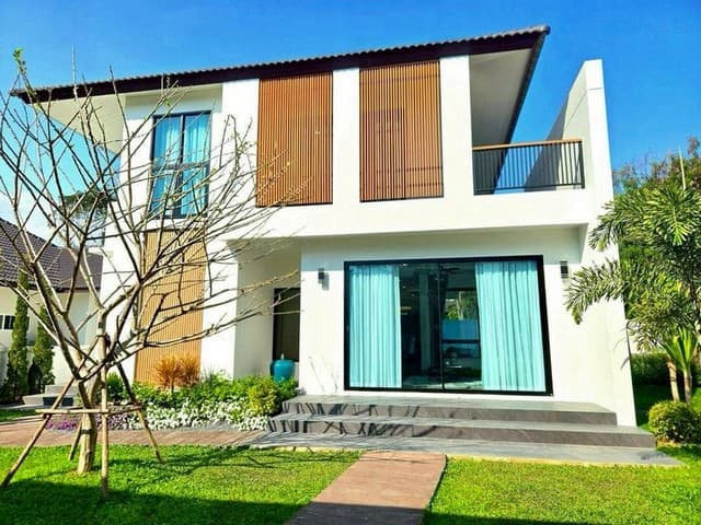 Luxury Pool Villa สร้างใหม่ ทำเลศักยภาพ หางดง