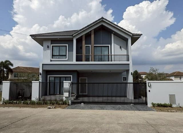 บ้านเดี่ยว 2 ชั้น วิวเขา ทำเลหายาก ซีนเนอรี่ฮิลล์ น้ำแพร่