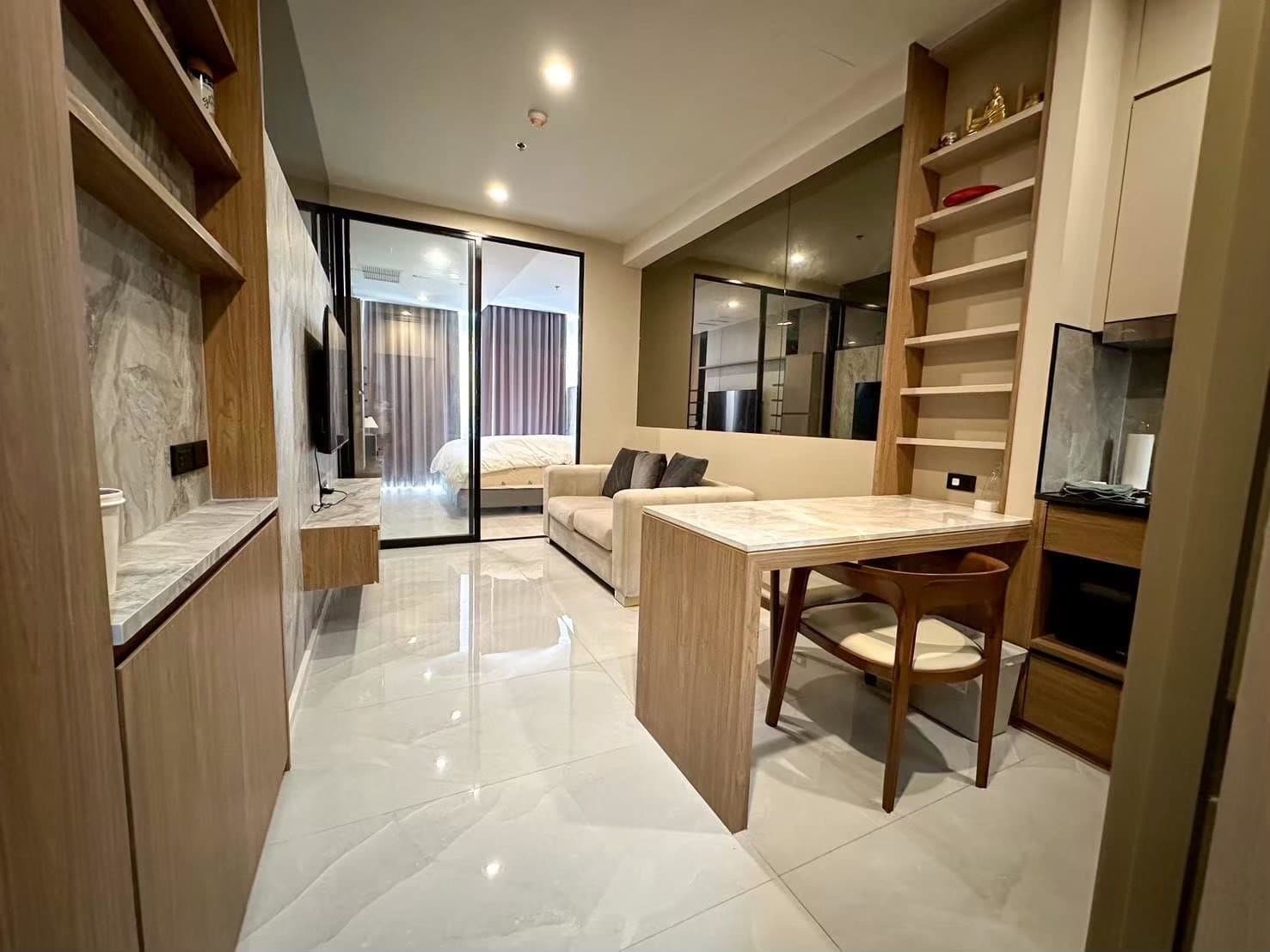 Noble Ploenchit Spacious Safe Livable 26th Floor BTS PloenChit