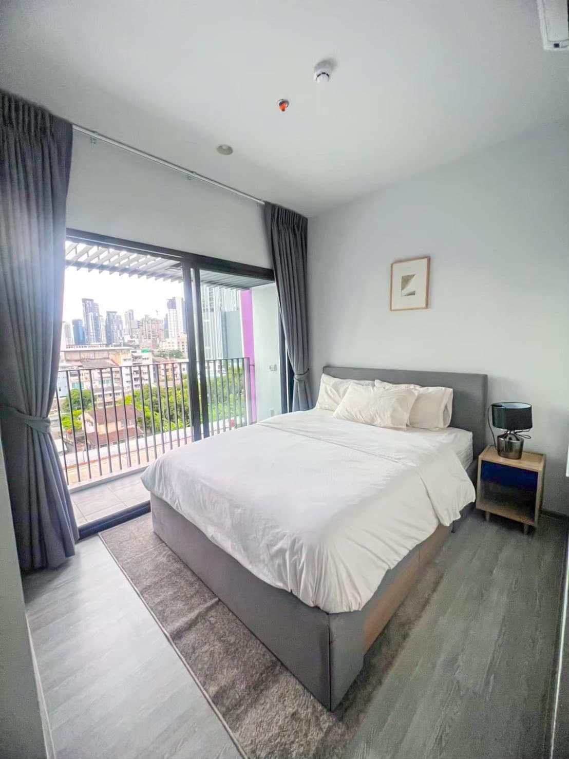 XT Ekkamai private comfortable clean 6th floor BTS Ekkamai