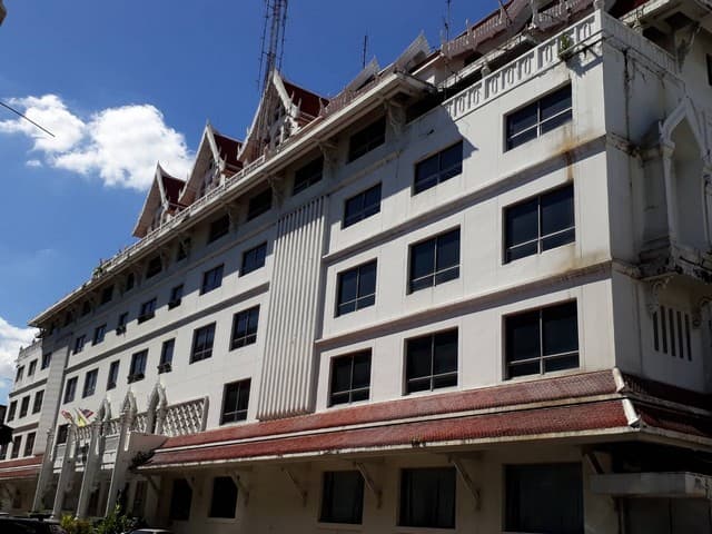 Office อาคารตึกไทย ขนาด = 1 RAI 0 ngan 1 ตาราง.วา 28000 THAI BAHT ราคาเดียวจัดให้หนักมาก