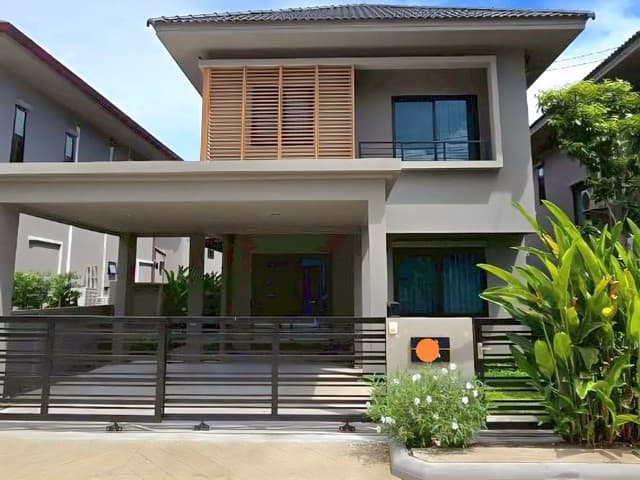 ให้เช่าบ้านเดี่ยว2 ชั้น 42ตรว.ถนน สุขาภิบาล2 ใกล้เมกาบางนา