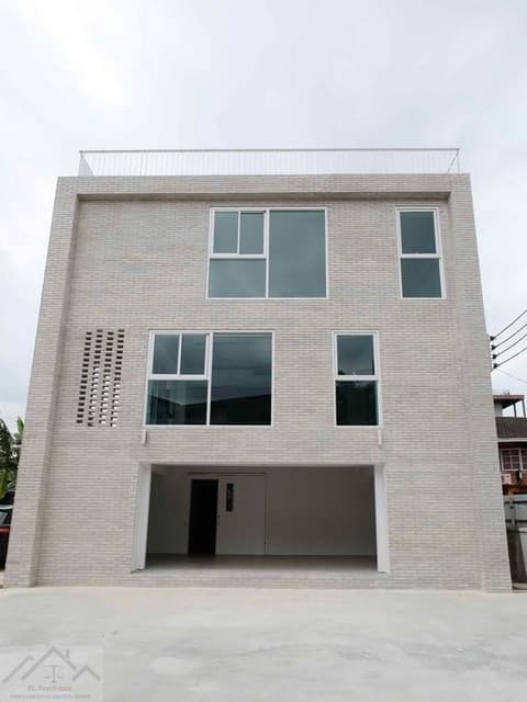 ให้เช่าอาคารสำนักงาน 4 ชั้น 600 ตร.ม. ซอยนาคนิวาส 15 ลาดพร้าว 71 เลียบด่วน ทำเลศักยภาพ เข้าออกได้หลายเส้นทาง ใกล้เลียบด่วนรามอินทรา