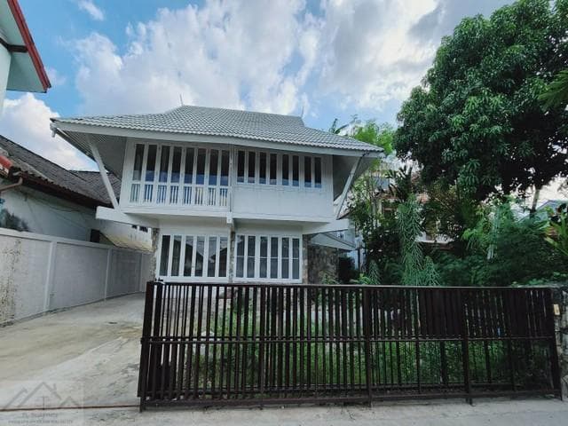 P3305 ให้เช่าบ้าน 2 หลัง เชื่อมกัน 97 ตรว. 4 ห้องนอน รีโนเวทเสร็จใหม่ บ้านทรงสวย เนื้อที่กว้าง นวมินทร์ 40