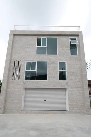 ขายอาคารสร้างใหม่4ชั้น 180 ตร.ว.ย่านลาดพร้าว71นาคนิวาสโชคชัย4ใกล้เลียบด่วนMRTลาดพร้าว71