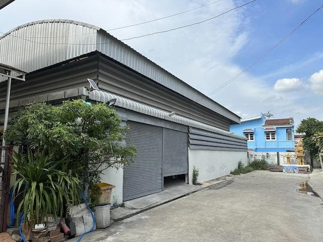 BR 1807 ให้เช่าโกดังพร้อมออฟฟิศ 300 ตารางเมตร นวลจันทร์ 36 นวมินทร์ 163