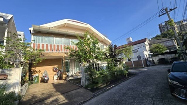 626/16 sale Townhome - ใหญ่ขนาด 0 RAI 0 Ngan 61 SQ.WA 3ห้องนอน3Bathroom 17500000 บาท ใกล้ พาต้า เซ็นทรัล ปิ่นเกล้า ราคาสุดคุ้ม