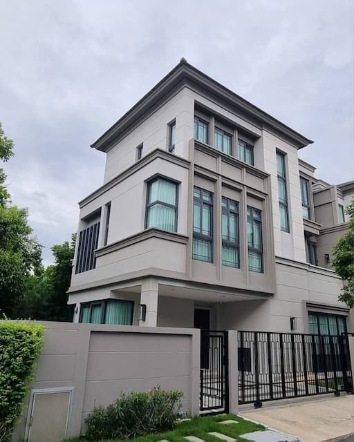 BS1049 ขายบ้านหรู 3 ชั้น โครงการ The Sonne ศรีนครินทร์ บางนา ใกล้เมกะบางนา บ้านแปลงมุม ติดคลับเฮาส์ ราคาดีที่สุดในโครงการ