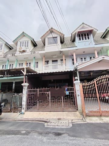 ขายทาวน์โฮม 3 ชั้น ถนนประชาอุทิศ ดอนเมือง กรุงเทพมหานคร