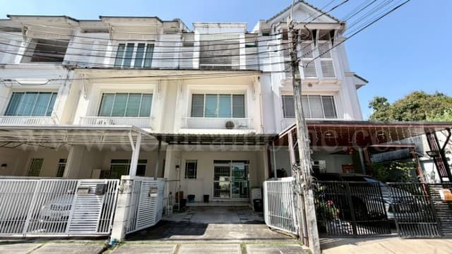 ลดราคาพิเศษ ทาวน์โฮม 3 ชั้น เดอะ เทอเรส ติวานนท์ ทำเลดี ราคาถูก