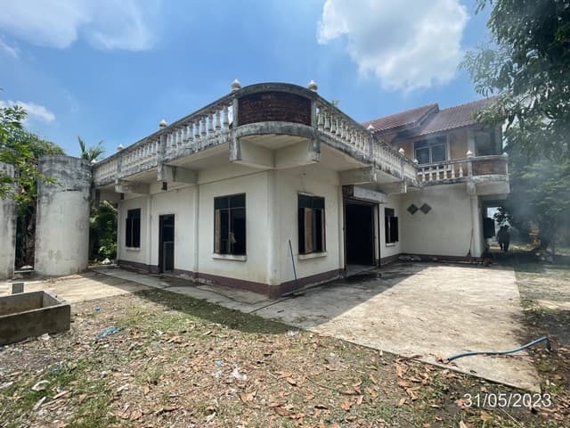 CONDO Nye by Sansiri สะอาดปลอดภัย เป็นคอนโดพร้อมอยู่ มีการตกแต่งภายในเพิ่มเติมได้แบบเรียบหรู และมีทำเลสวยสามารถมองเห็นวิวเมือง พร้อมพื้นที่ส่วนกลาง และสิ่งอำนวยความสะดวกครบครัน ทั้งสระว่ายน้ำ ห้องออกกำลังกาย สวนพักผ่อนขนาดใหญ่ ใกล้ทางด่วน และใกล้รถไฟ 2