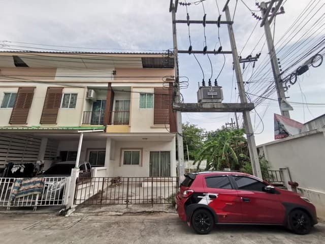 ขายบ้านเดี่ยว 2 ชั้น มบ.ณุศาศิริ ซิตี้ พระราม 2 เนื้อที่ 154.4 ตรว 3นอน 5น้ำ มีสระว่ายน้ำส่วนตัว หน้าบ้านทิศใต้ 2