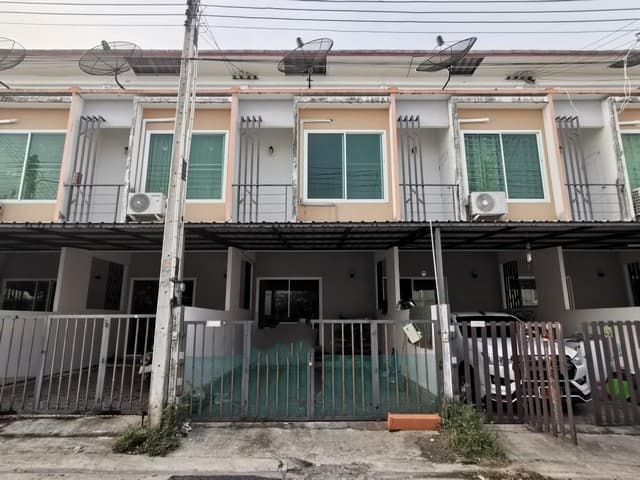 ให้เช่าบ้านเดี่ยว 2 ชั้น 405 ตร.ม. หลังมุม ย่านสุทธิสาร ลาดพร้าว 48 ใกล้ MRT สุทธิสาร 2