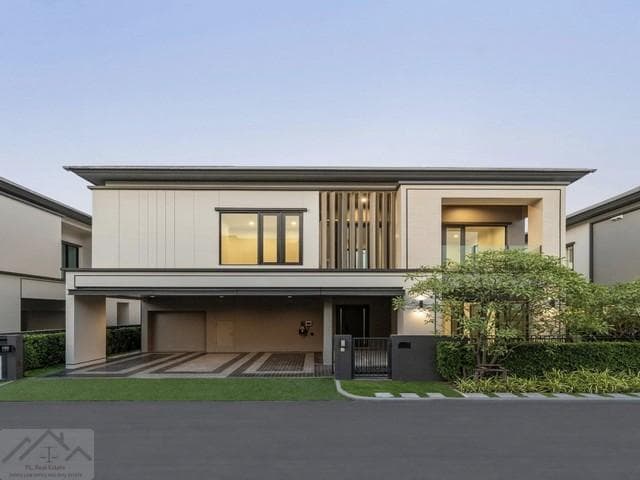 HS 1945 ขายบ้านตัวอย่าง โครงการวีวัลดี บางนา VIVALDI Bangna บ้านหรูพร้อมคอร์ทยาร์ดส่วนตัว ใกล้เมกะบางนา
