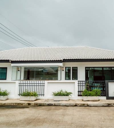 บ้านเดี่ยวมินิมอลทรงปั้นหยา, ป่าสัก ลำพูน, เข้าตัวเมืองเชียงใหม่ 30 นาที พร้อมอยู่ ราคาคุ้มมาก แต่งครบ
