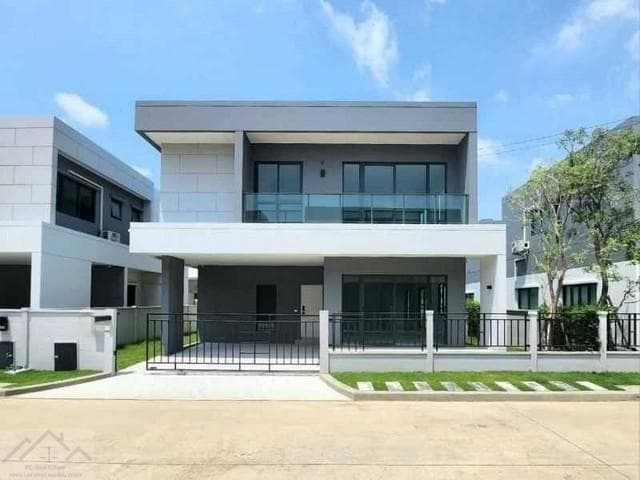 HR 10019 ให้เช่า ขายบ้านเดี่ยวใหม่ 2 ชั้น 4 ห้องนอน โครงการ Centro บางนา พร้อมเฟอร์นิเจอร์ ใกล้เมกะบางนา