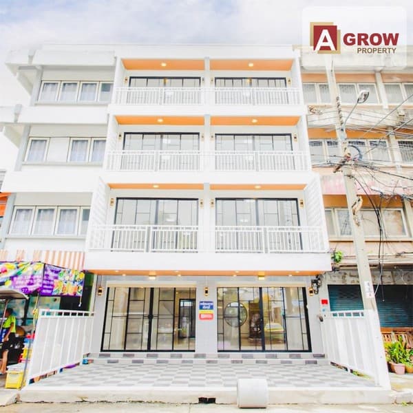 ขายอาคารพาณิชย์ 4 ชั้น 2 คูหา บางกะปิ สามารถเปิดบริษัทได้สบายๆ อยู่อาศัยก็ดีนะ ตั้งอยู่ในทำเลธุรกิจอีกด้วย