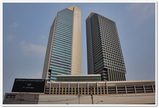 OFFICE อาคารซีดับเบิลยูทาวเวอร์ ขนาดเท่ากับ 1 ตร.วา 1 นอน 80000 THB ไม่ไกลจาก - ทำเลน่าอยู่ กรุงเทพ