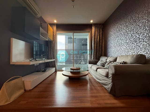 Circle Condominium 1 Bedroom 1 Bathroom for Rent (A2854)