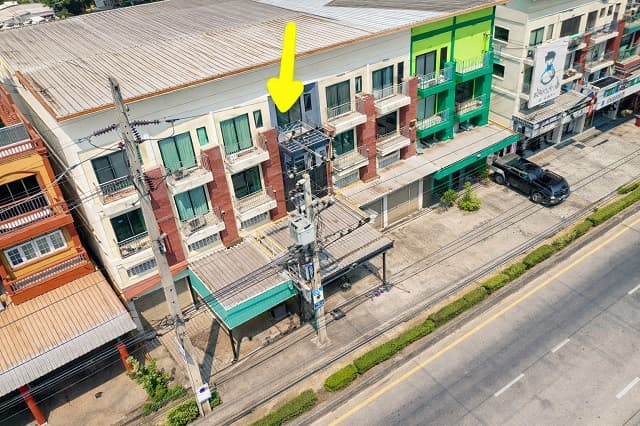 ตัดกับชัยพฤกษ์ อาคาร4ชั้น 2-3นอน บางกรวย-ไทรน้อย MRT คลองบางไผ่ 4.33กม. 3 น้ำ วงแหวน กาญจนาภิเษก ใกล้ตลาดมนรดา 16 ตร.วา. 200 ตร.ม.