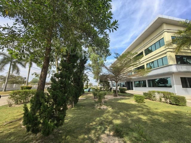 ขายที่ดินพร้อมโรงงานชลบุรี เนื้อที่ 57-3-58 ไร่ พร้อมใบอนุญาตโรงงาน รง.4 บ่อทอง ชลบุรี ห่างจากถนน 331 เพียง 2 กม ผังสีเหลือง
