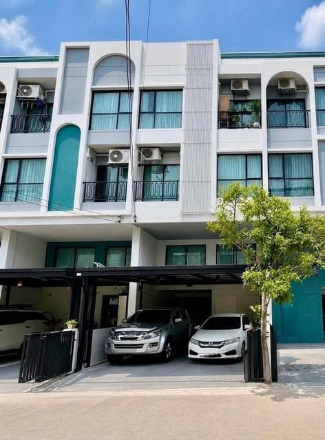 ขายทาวน์โฮม 3.5 ชั้น โครงการ เมซอง 168 ลาดพร้าว 101 เดินทางสะดวก ใกล้เลียบด่วน เกษตรนวมินทร์