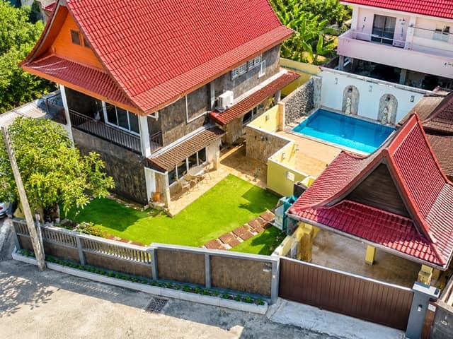 ใกล้เทศบาลเมืองหนองปรือ 500 ม. 132 ตร.ว. พรประภานิมิตร13-19 พูลวิลล่า 2 ชั้น 3 นอน 3 น้ำ 527 ตร.ม. พร้อมสระว่ายน้ำส่วนตัว เฟอร์ฯครบครัน