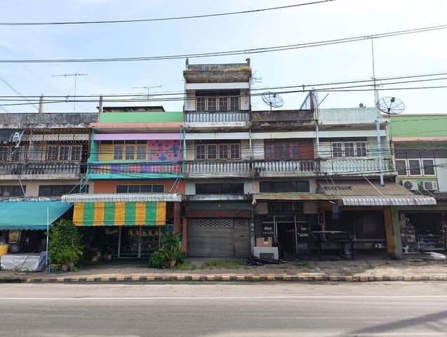ขายอาคารพาณิชย์ ถนนสายบางแพ-ดำเนินสะดวก อำเภอบางแพ ราชบุรี