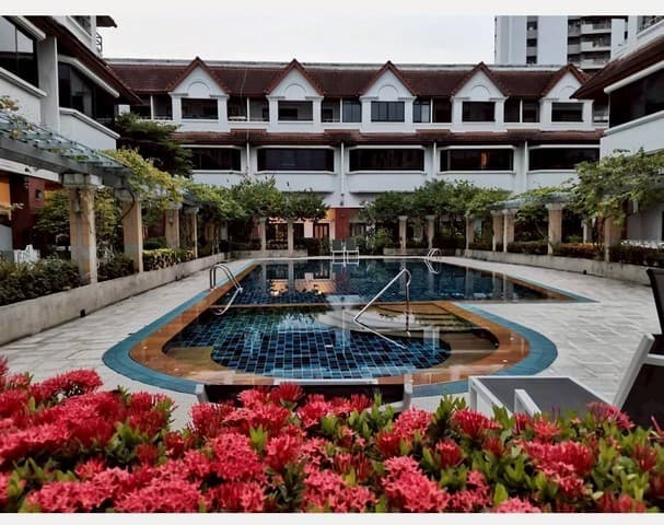 ให้เช่า #ทาวน์โฮม โครงการ Lotus Point เอกมัย ซอย.10 แยก 4 (บรรยากาศดี) #ใกล้BTSเอกมัย