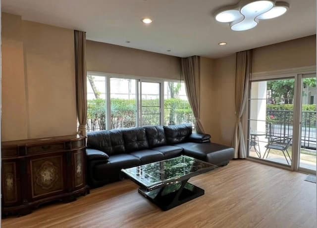 BH4150 ให้เช่าบ้านเดี่ยว THE CENTRO สุขุมวิท 113 ใกล้ BTS แบริ่ง บ้านหรู Pet Friendly ใกล้โรงเรียนนานาชาติ