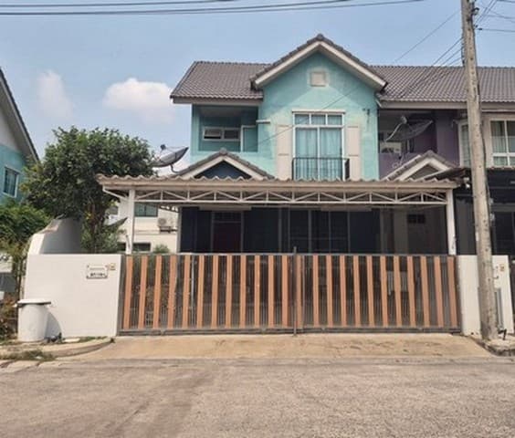 ็H26003 ขายทาวน์เฮ้าส์ 2ชั้นหลังมุม เดอะโฟริเอช รังสิต คลอง4 ลาดสวาย ลำลูกกา ปทุมธานี