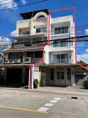 ขายอาคารพาณิชย์ 4.5 ชั้น หลังมุม เนื้อที่ 35 ตร.ว. | ซอยนาคนิวาส 37 แยก 1 เขตลาดพร้าว,กรุงเทพมหานคร