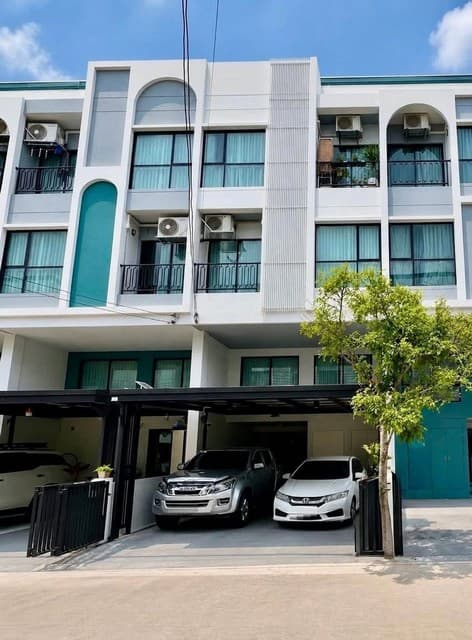 PP507 ขายทาวน์โฮม 3.5 ชั้น โครงการ เมซอง 168 ลาดพร้าว 101 Maison 168 Latphrao 101 ใกล้ Central Eastville บ้านใหม่มาก