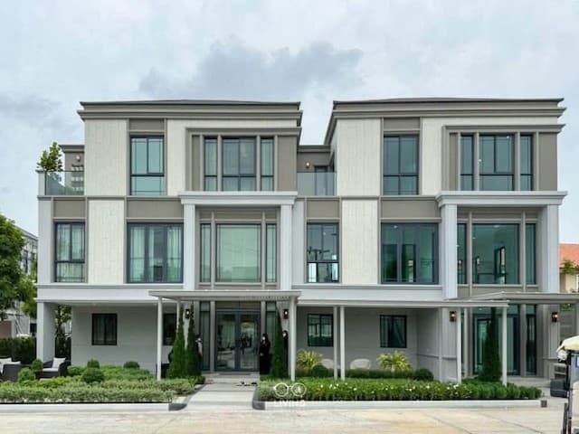 BH4180 ให้เช่าทาวน์โฮมหรู บ้านกลางเมือง Classe สุขุมวิท 77 หลังมุม ใกล้ BTS อ่อนนุช Fully Furnished พร้อมอยู่