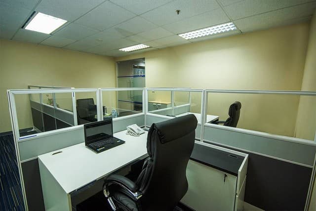 ให้เช่า สำนักงาน อาคาร เสริมมิตร ทาวเวอร์ ใกล้กับ - กรุงเทพ 9000 บาทต่อเดือน